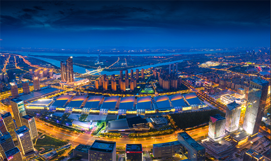 ����ʮ�ߌ�ȫ��ֲ����(li��n)ϵ�Ԓ��չ����ַ