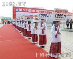 �r(n��ng)�����̾W(w��ng)��(zh��n)ʿ��һ·��ǰ��Ц��Ⱥ����