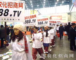 �r(n��ng)����(zh��n)ʿ���e1988.TV��¶�����ŵ�Ц��