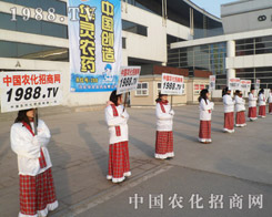 ����L������r������